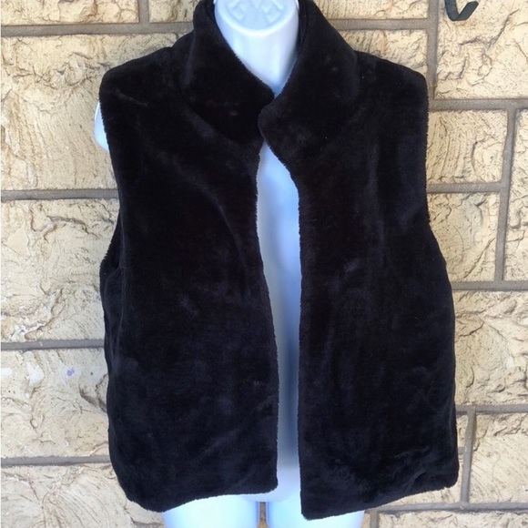 Talbots Chic Faux Fur Vest S/M - Picture 1 of 8